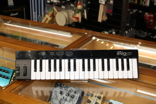 IK Multimedia - KEYS 37 USB